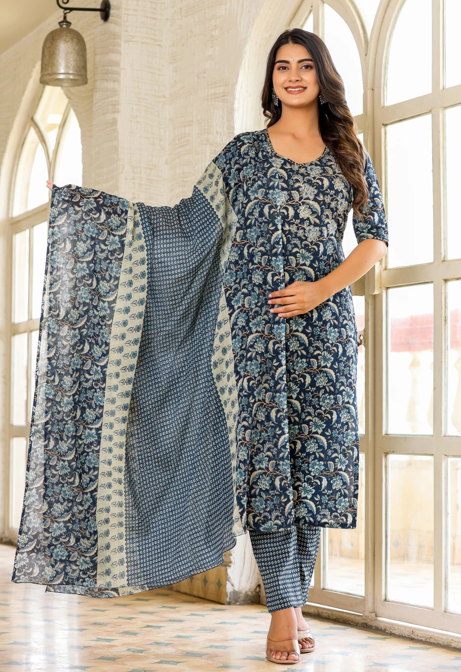 Floral Printed Straight Kurta and pant set with Dupatta Dropshipera