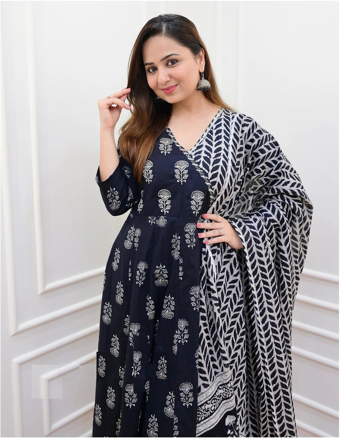 Women Block Printed Kurta Set with Dupatta In Black Color Dropshipera