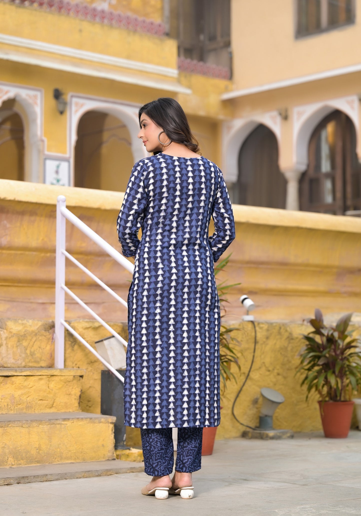 Blue Color Beautiful and Stylish Kutra set with Pant and Dupatta Dropshipera