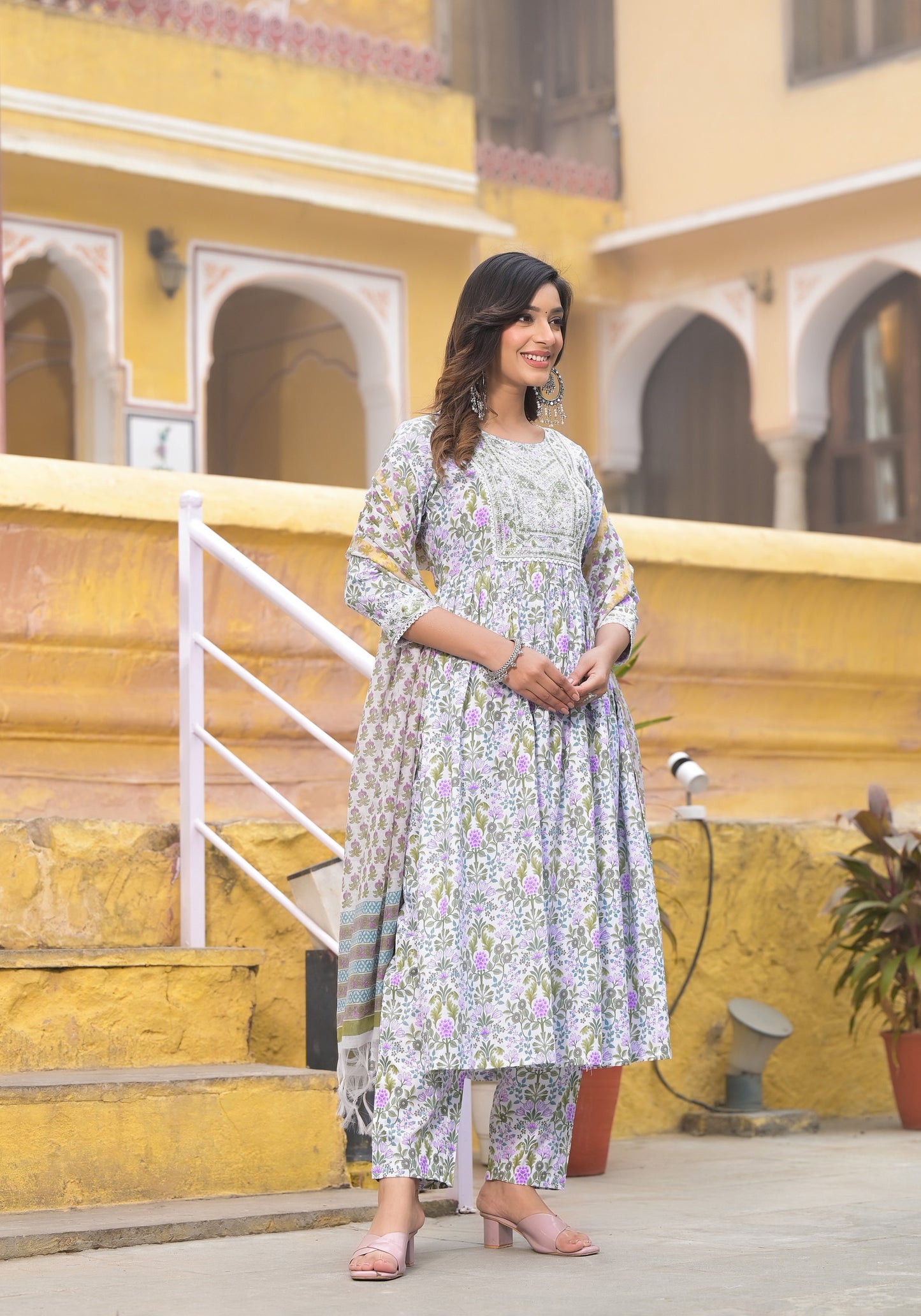 Simple and Attractive Daily Wear Kurta Set For Women Dropshipera