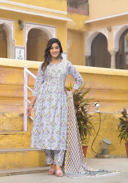 Simple and Attractive Daily Wear Kurta Set For Women Dropshipera