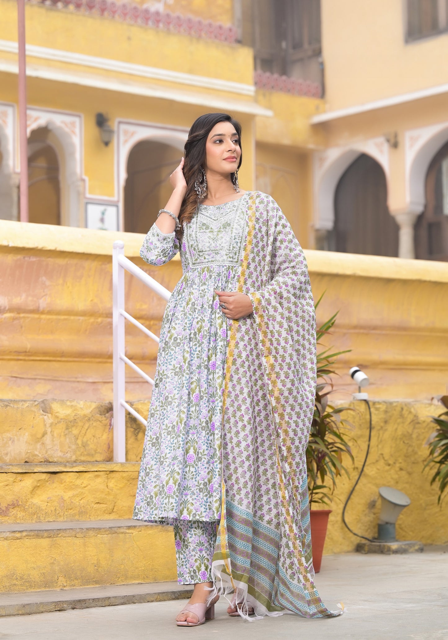 Simple and Attractive Daily Wear Kurta Set For Women Dropshipera