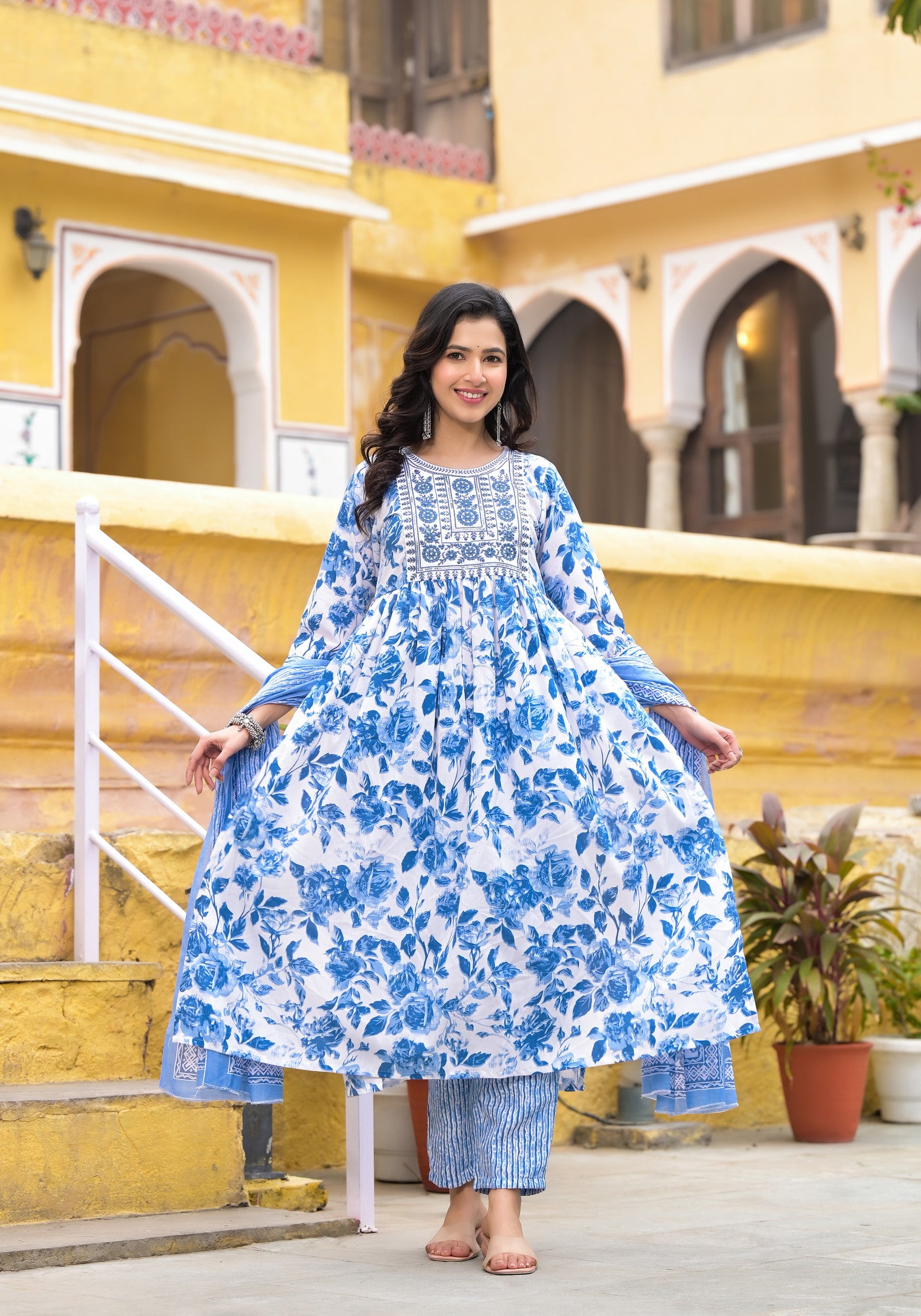 Blue and White Simple Daily Wear Kurta Set for Women Dropshipera