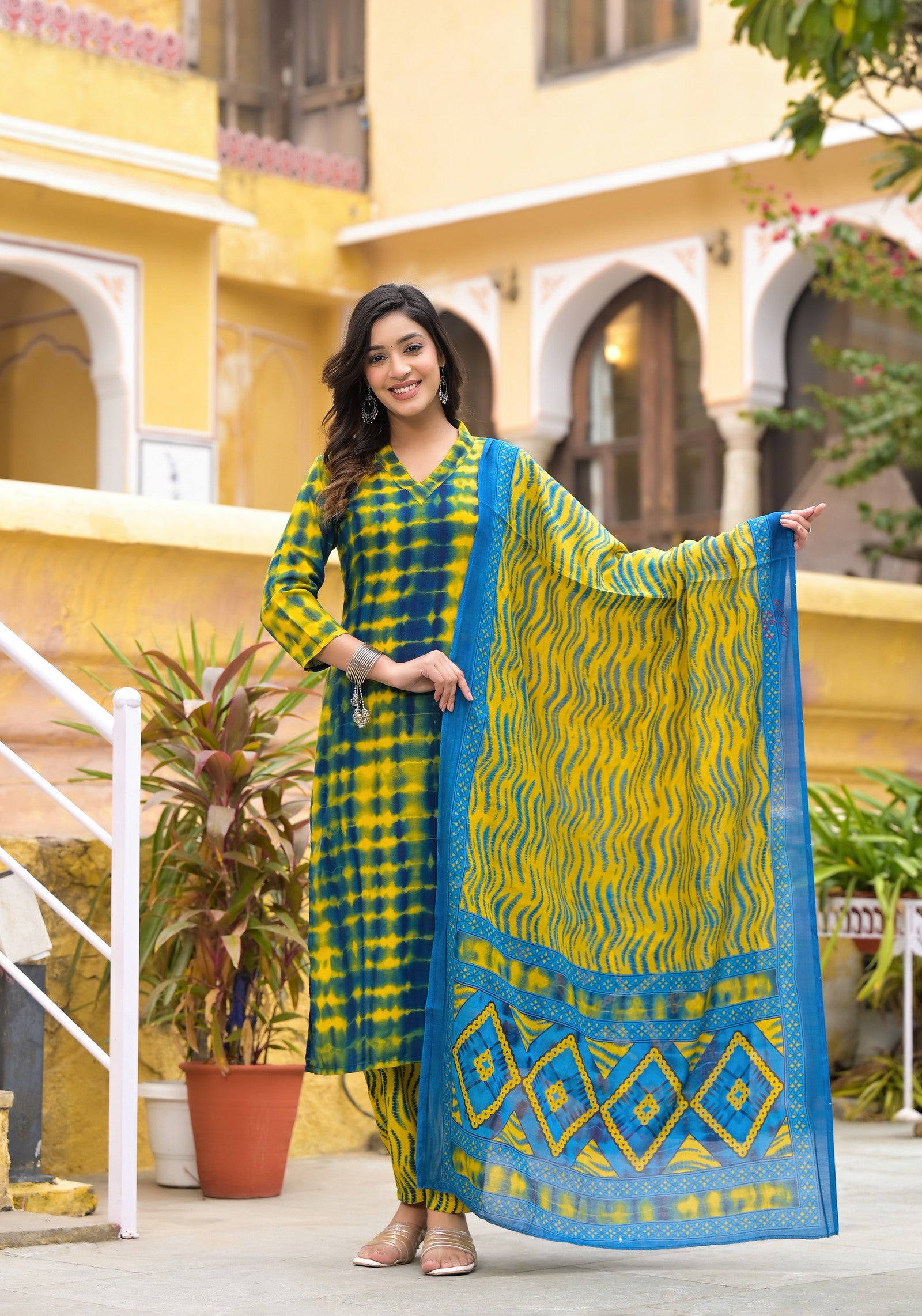 Simple and Beautiful Tie Die Printed Kurta Set with Bottom and Dupatta Dropshipera