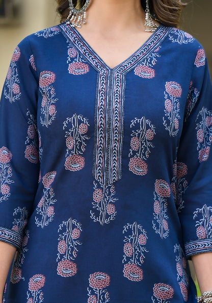 Floral Printed Kurta With Bottom Wear and Dupatta in Blue Color Dropshipera