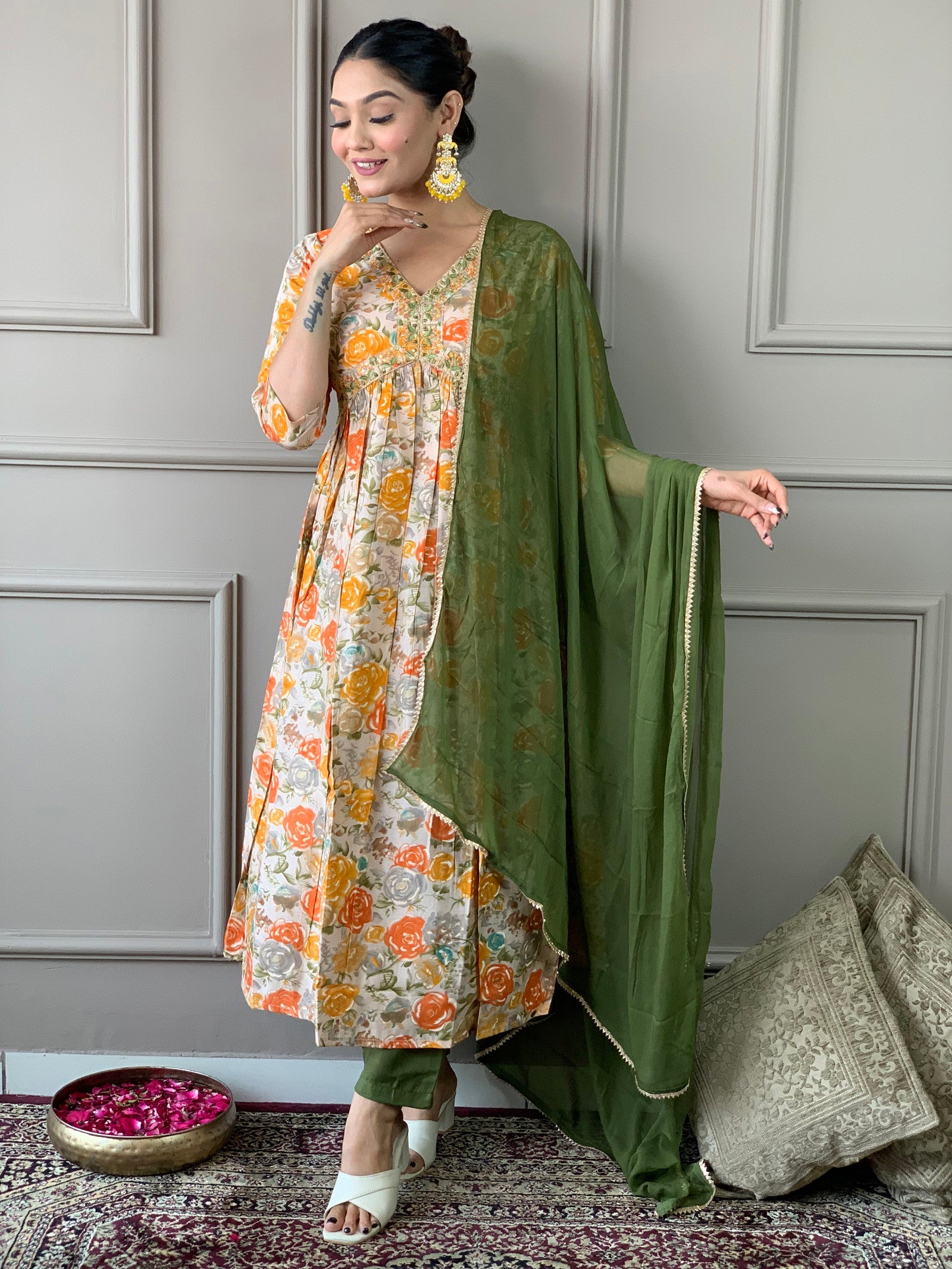 Women Printed and Embroidered Viscose Rayon kurta set Dropshipera