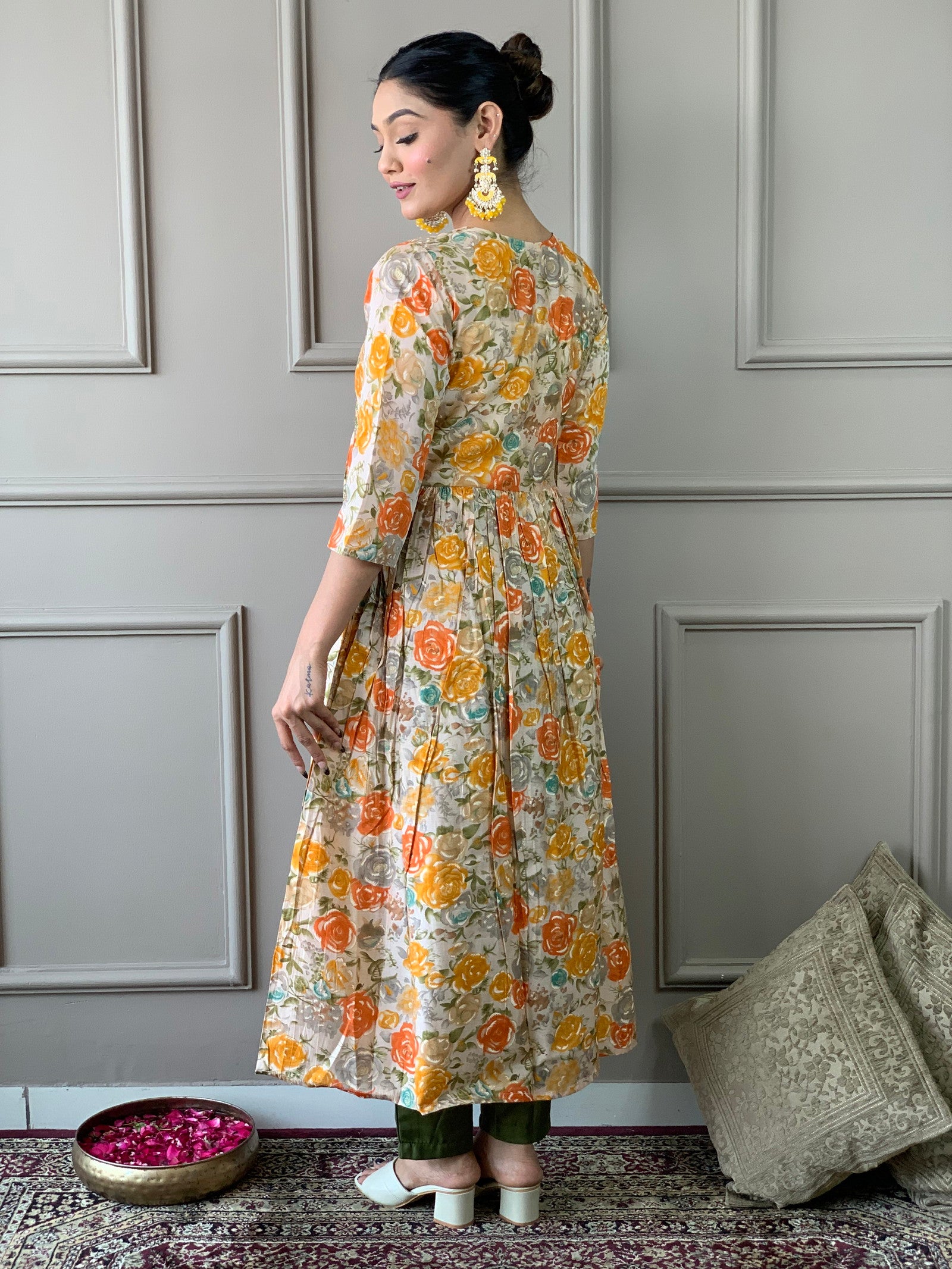 Women Printed and Embroidered Viscose Rayon kurta set Dropshipera
