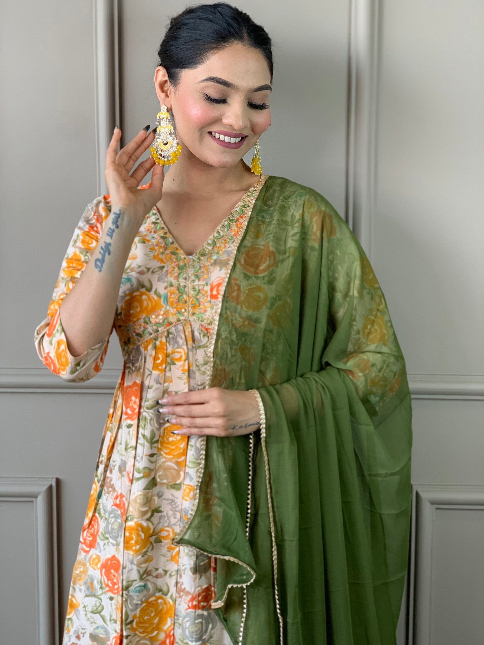 Women Printed and Embroidered Viscose Rayon kurta set Dropshipera