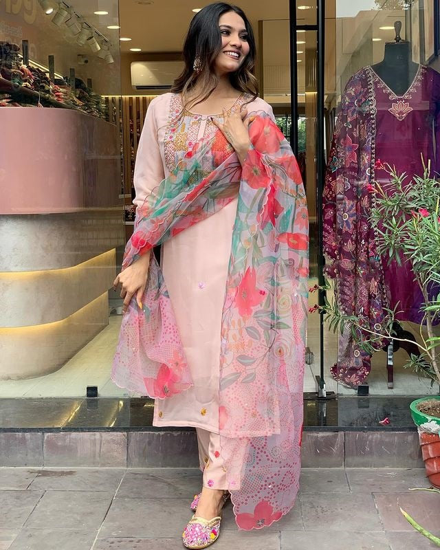 Peach Heavy Kurta Set With Organza Dupatta Dropshipera