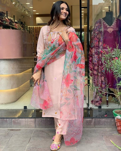 Peach Heavy Kurta Set With Organza Dupatta Dropshipera