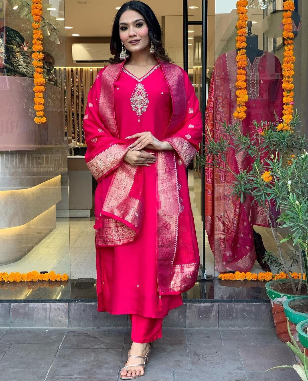 Designer Kurta set with Knee Bottom Pant and Beautiful Dupatta Dropshipera