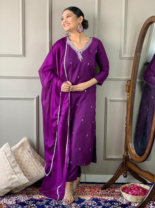 Designer Kurta set with Knee Bottom Pant and Plain Dupatta Dropshipera