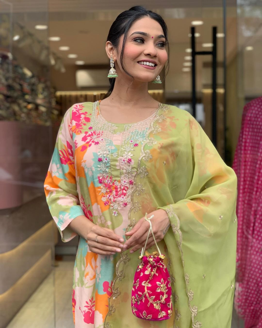 Party Wear Floral Printed Women's Embroidery  Kurta With Bottom And Beautiful Dupatta Set Dropshipera