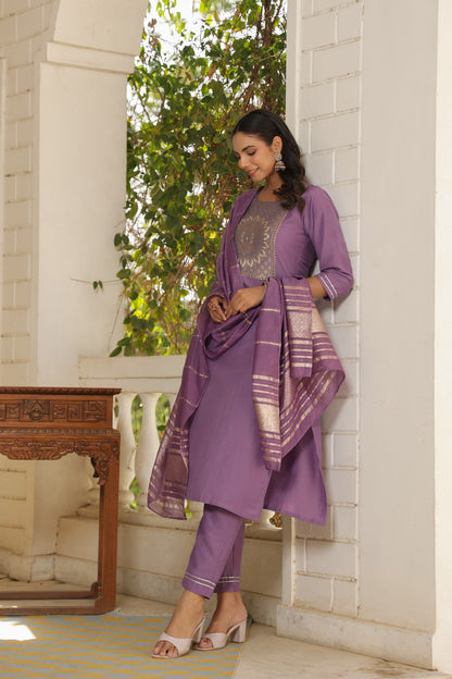 Beautiful and Simple Embroidered Kurta set With Bottom and Dupatta Dropshipera