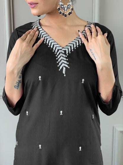 Designer Kurta set with Bottom Pant and Plain Dupatta in Black Color Dropshipera