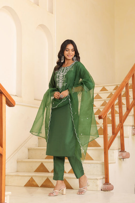 Green Simple Embroidered Kurta set With Bottom Wear and Dupatta Dropshipera