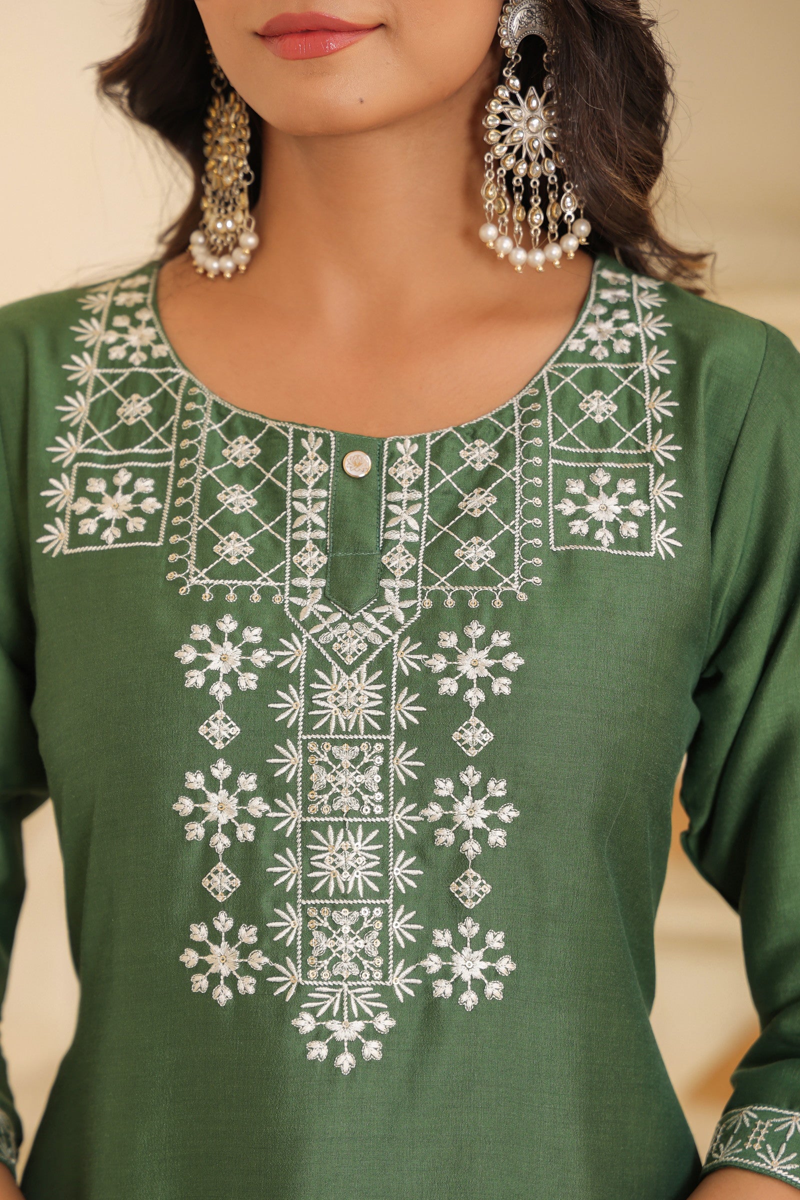 Green Simple Embroidered Kurta set With Bottom Wear and Dupatta Dropshipera
