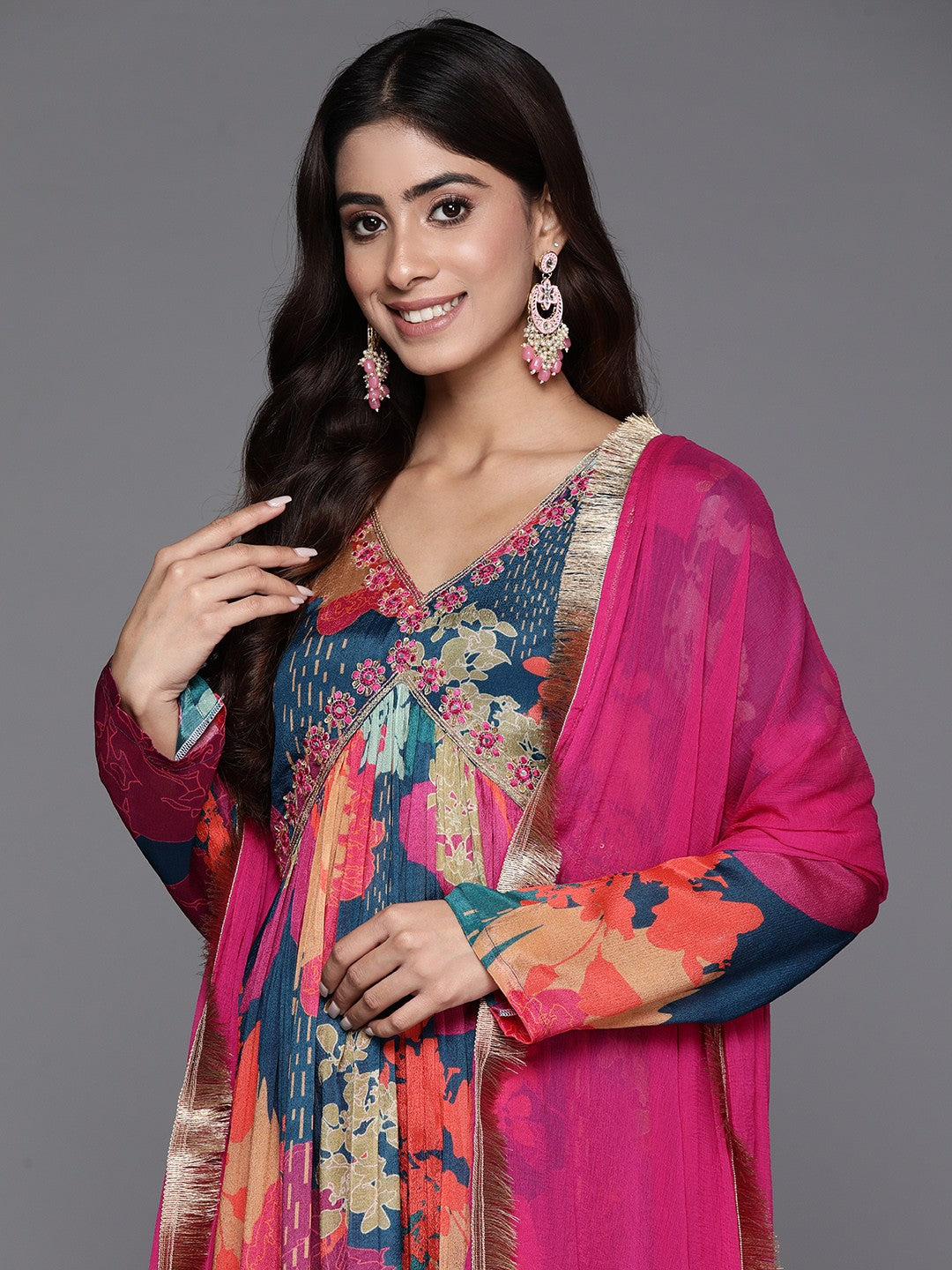 Women Floral Print Flared Kurta with Pants And Dupatta Dropshipera