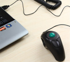 Wireless trackball mouse