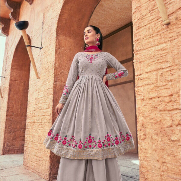 Georgette Party Wear Salwar Kameez with Thread and Embroidered Squence work