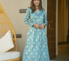 Digital Printed Pure Muslin Casual Wear Kurti Palazzo In Blue