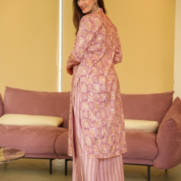 Beautiful Digital Printed Pure Muslin Casual Wear Kurti Palazzo