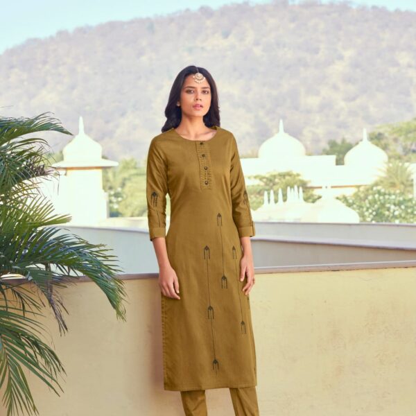 Mehendi Green Embroidery Work Roman Silk Kurta Set