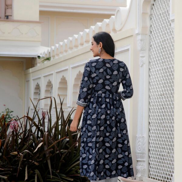 Floral Printed Rayon Kurta With Pants & Dupatta