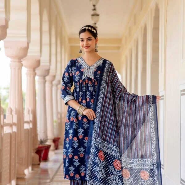 Women Embroidered Kurta and Pant Set With Dupatta