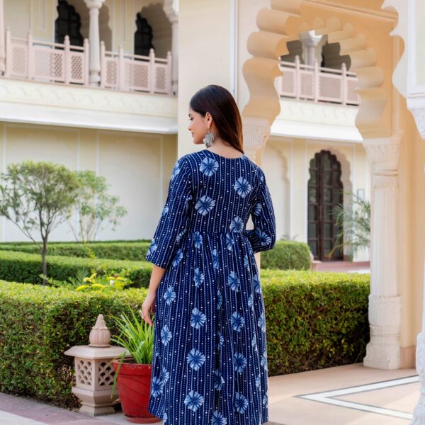 Women Blue Indigo Kurta and Pant Set With Dupatta