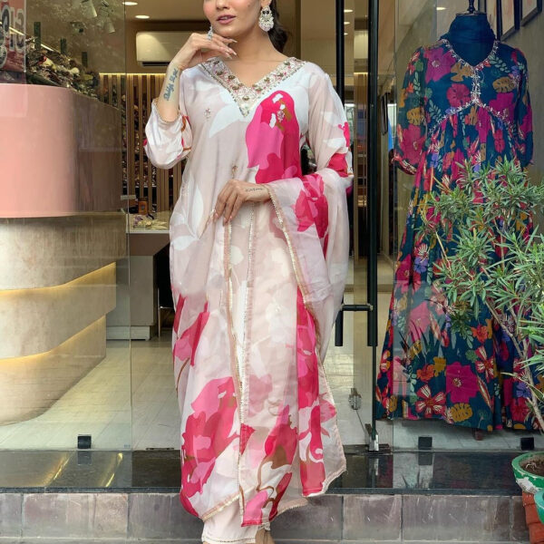 Women's Natural Crep Kurti Pant With Dupatta Collection