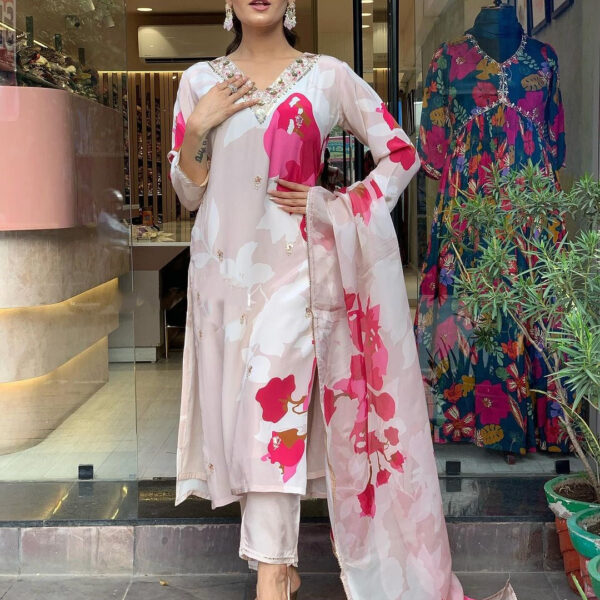 Women's Natural Crep Kurti Pant With Dupatta Collection