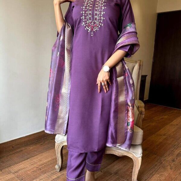 Catalog Design Kurta Set With Embroidery Chanderi Work