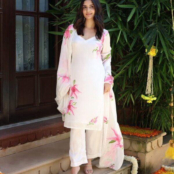 Women Embroidery Pure Tebby Silk Digital Printed kurta And Dupatta With Pant