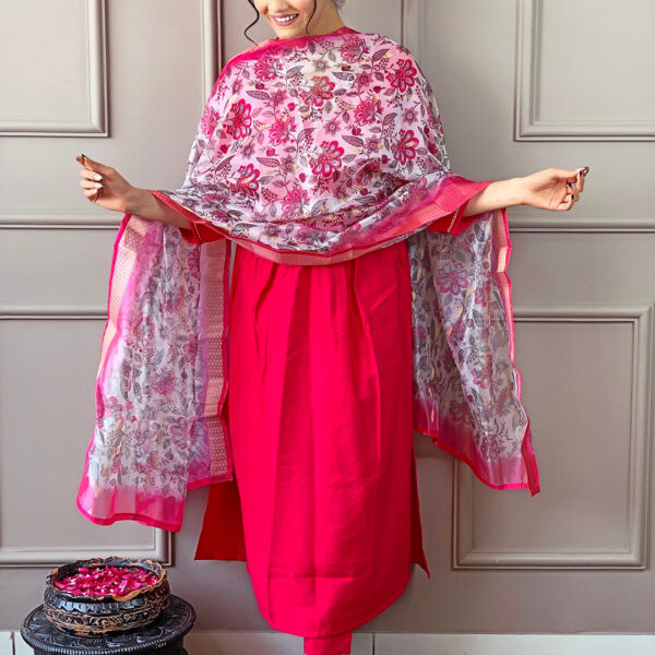 Alia Designe  Kurta set with Knee Bottom Pant and Floral Dupatta