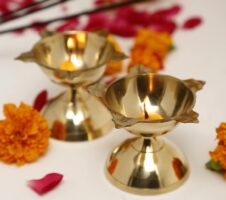 Brass Panchmukhi Diya (Gold, Pack of 2)