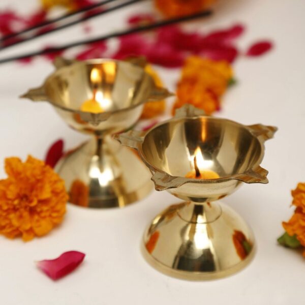 Brass Panchmukhi Diya (Gold, Pack of 2)