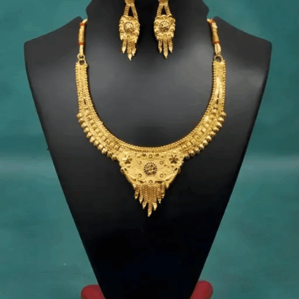 Jewellery Set Grand Look Gold Plated Necklace And Earring Set
