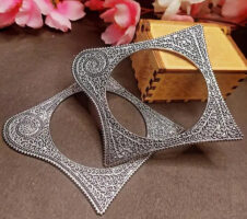 Silver-Toned Oxidised Bangles Ethnic Kada in Square Shape Pattern