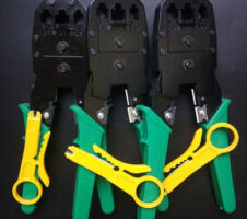 Multifunctional network cable pliers