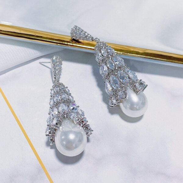 Ladies European And American Micro-set Zircon Earrings