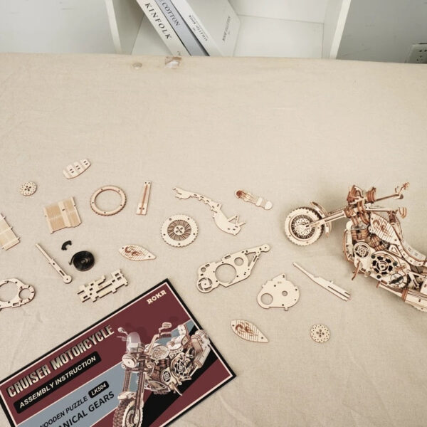 Robotime Rokr Cruiser Motorcycle DIY Wooden Model 420 Pcs Building
