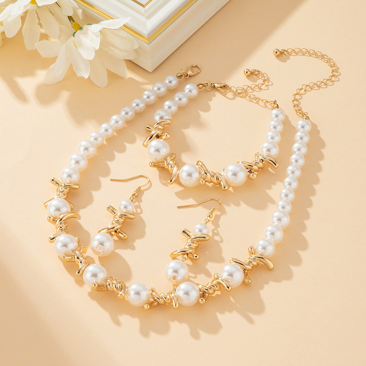 b162a6a8-bef7-447e-82c6-d653b22bdb1d Thorn Stitching Pearl Necklace Women My Store