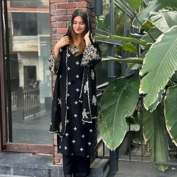 Kurta With Dupatta And Bottomwear