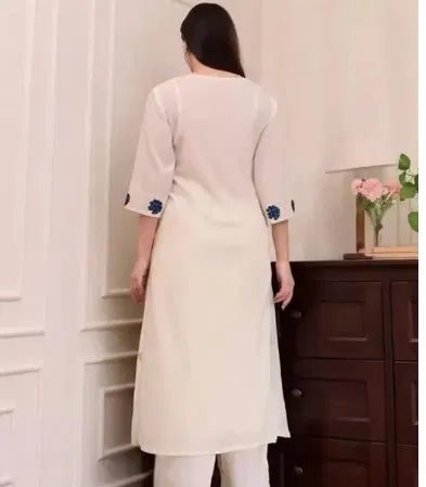 cmimgopt-907cdb06-abca-443a-affc-e1f0edfeeb61 Kurta With Dupatta And Bottomwear - Image 2