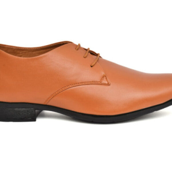 Round-Toe Lace-Up Shoes