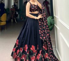 The Perfect Blend of Tradition And Sparkle Lehenga Choli