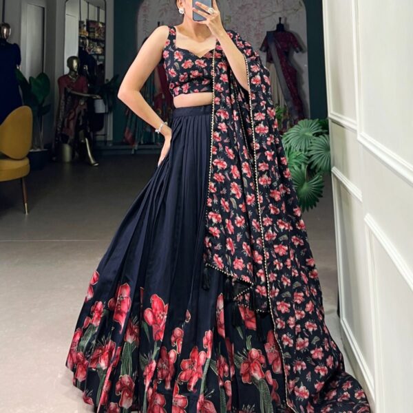 The Perfect Blend of Tradition And Sparkle Lehenga Choli